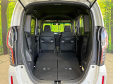 普段のお買い物や通勤、送迎等に十分な荷室スペースを確保しております。セカンドシートを倒すと、大きな荷物の積載も可能です♪