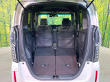 普段のお買い物や通勤、送迎等に十分な荷室スペースを確保しております。セカンドシートを倒すと、大きな荷物の積載も可能です♪