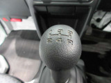 マニュアル5速ミッション車です