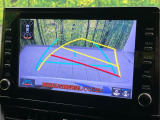 【バックカメラ】駐車時に後方がリアルタイム映像で確認できます。大型商業施設や立体駐車場での駐車時や、夜間のバック時に大活躍!運転スキルに関わらず、今や必須となった装備のひとつです!