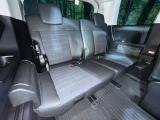 3列目シートはもちろん状態良好☆大人でもゆったりと座って頂けますので、大人数でのお出かけもラクラクです♪ご家族で、気の知れた仲間で、ドライブに行くのが楽しみですね♪