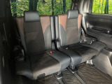 3列目シートはもちろん状態良好☆大人でもゆったりと座って頂けますので、大人数でのお出かけもラクラクです♪ご家族で、気の知れた仲間で、ドライブに行くのが楽しみですね♪