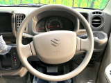 ステアリングも使用感が少なく、きれいな状態となっております♪