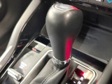 ●MTモード付きAT:通常は自動でおこなわれる変速(ギアチェンジ)をドライバーの操作によって意図的に変えられるシステムです。より一層普段のドライブをお楽しみいただけます!