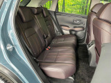後部座席も気になるようなキズ・汚れやへたり等、大きなダメージはなく、良好な状態です。