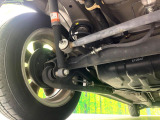 お車を安心してお乗りいただく為には、足回りの定期点検が欠かせません。サービスサポート(有償保証)では無料点検もご提供しており、安心のカーライフをお過ごしいただけるサポート体制が整っています。
