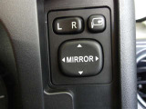 ドアミラーの位置調整もスイッチで楽々♪