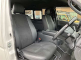 見通しのよいすっきりとした視界で、誰でも運転しやすいです。運転のしやすさは疲れにくさにも繋がりますよ♪