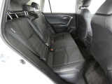 【居住性】リヤシートのスペースは、しっかり確保してます♪もちろん室内クリーニング済みです☆