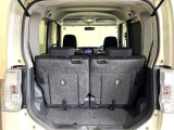 普段のお買い物や通勤、送迎等に十分な荷室スペースを確保しております。セカンドシートを倒すと、大きな荷物の積載も可能です♪