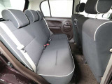 もちろん後席もきれいにリフレッシュ済み☆徹底洗浄、消臭・除菌も実施済みです。是非ご覧になってください♪