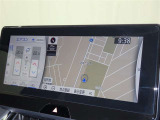 ナビゲーション付です。 ナビがあると便利、ラクラク何処でもいけます。 ナビが有るのと無いのとでは大きな違いですね。