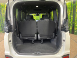 普段のお買い物や通勤、送迎等に十分な荷室スペースを確保しております。セカンドシートを倒すと、大きな荷物の積載も可能です♪