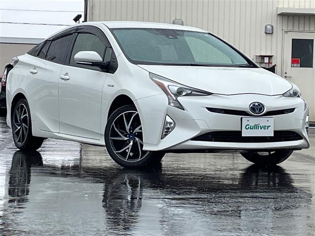 トヨタ プリウス 