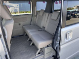 ゆとりある広々とした車内空間は、ドライブを始め買い物やレジャーなど、幅広く活躍します。一人でもみんなとでもお出かけを楽しみましょう!
