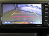 バックガイドモニターで、後方を確認しながら安心して駐車することができます。運転初心者も熟練者も必須の機能ですよ!