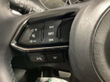 運転席廻りの様子です。ハンドルスイッチで純正オーディオの基本操作等も可能です☆