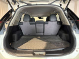 ラゲッジルームも広々、開口部が広く荷物を積む時も積みやすくなっています!