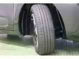 タイヤサイズ 185/65R15。