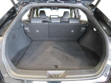 広々としたラゲージスペースを備えています。大きなものや長さのある荷物もしっかりと積み込めます。