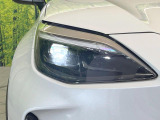 【LEDヘッドライト】悪天候や夜間走行時も良好な視界を確保し安心して運転できる高輝度LEDヘッドライトを装備!点灯速度が早く、消費電力も抑えられています。