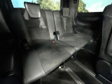 3列目シートはもちろん状態良好☆大人でもゆったりと座って頂けますので、大人数でのお出かけもラクラクです♪ご家族で、気の知れた仲間で、ドライブに行くのが楽しみですね♪