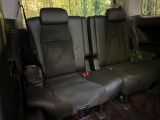 3列目シートはもちろん状態良好☆大人でもゆったりと座って頂けますので、大人数でのお出かけもラクラクです♪ご家族で、気の知れた仲間で、ドライブに行くのが楽しみですね♪
