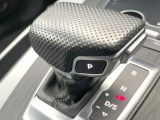 ●MTモード付きAT:通常は自動でおこなわれる変速(ギアチェンジ)をドライバーの操作によって意図的に変えられるシステムです。より一層普段のドライブをお楽しみいただけます!