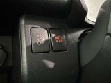 アイドリングストップ機能がついているので、停車時にエンジンを止めて燃料消費を抑えます。環境にもお財布に優しいですね♪