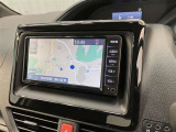 【トヨタ純正SDナビゲーション装備】純正品だから使いやすい!フルセグTV視聴可能で室内も快適♪地図データが古くなってきたら全国トヨタディーラーで更新(有料)も簡単にできます♪