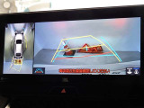 バックガイドモニターを装備しています、車庫入れもラクラクです。パノラミックビューモニターを搭載しています、上からの画像も表示されます。