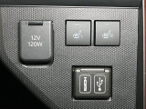 シートヒーター、USB接続端子、アクセサリーソケット付