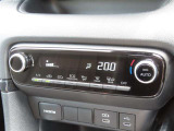 オートエアコンで車内はいつでも快適です♪