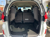 後席を格納すると、これだけの広さが!シーンに合わせたシートアレンジで、大きな荷物も積むことが出来ます♪