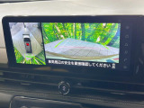 【アラウンドビューモニター】専用のカメラにより、上から見下ろしたような視点で360度クルマの周囲を確認することができます☆死角部分も確認しやすく、狭い場所での切り返しや駐車もスムーズに行えます。