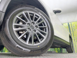 【純正アルミホイール】外観にマッチした純正アルミホイールを装着しております。各種社外アルミホイールや、スタッドレスタイヤも取扱いしております。是非ご相談ください♪