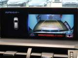 バックガイドモニターで、後方を確認しながら安心して駐車することができます。運転初心者も熟練者も必須の機能ですよ!