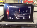 ナビゲーションは付いておりません。別途純正ナビSDカードをお買い求め下さい。
