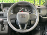 ステアリングも使用感が少なく、きれいな状態となっております♪