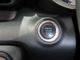 スマートキー装備車なので、キーを取り出さなくてもエンジン始動が可能です。