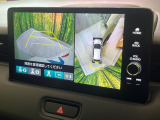 【マルチビューカメラシステム】専用のカメラにより、上から見下ろしたような視点で360度クルマの周囲を確認することができます☆死角部分も確認しやすく、狭い場所での切り返しや駐車もスムーズに行えます。