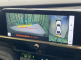 【パノラミックビューモニター】専用のカメラにより、上から見下ろしたような視点で360度クルマの周囲を確認することができます☆死角部分も確認しやすく、狭い場所での切り返しや駐車もスムーズに行えます。