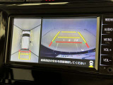 後方の見える安心をお届けするバックガイドモニター付:バックするときのアシストラインもあって楽々バック!車庫入れや縦列駐車をサポートし、苦手な駐車も安心です!今やもう手放せない装備ですネ♪