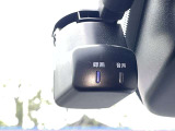 前後にドライブレコーダー装備です!もしもの時やあおり運転など、映像記録は証拠になるのであると安心ですね!