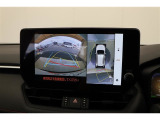 ■全周囲カメラ■バックカメラはもちろん、真上からみているような映像が表示されます!障害物なども見やすくなり、いち早く障害物を認識できるようになります♪