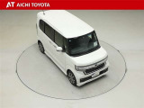 両側パワースライドドア付きだから、狭い駐車スペースなどでの乗り降りラクラク♪小さなお子さまのいるご家庭には嬉しい装備です。
