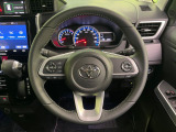ステアリングも使用感が少なく、きれいな状態となっております♪