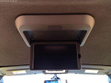 後席フリップダウンモニター