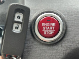 【スマートキー(エンジンスタートストップスイッチ)】スマートキー(電子キー)を持っていれば、スイッチを押すだけでエンジンをかけることができます!