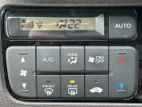 【オートエアコン】車内温度を感知して自動で温度調整をしてくれるのでいつでも快適な車内空間を創り上げます!